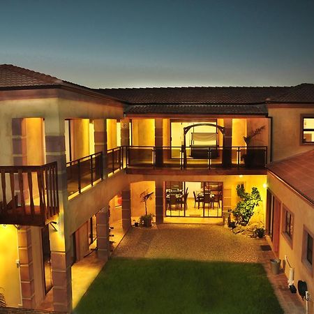 Me Casa Guest House Bluewater Bay エクステリア 写真