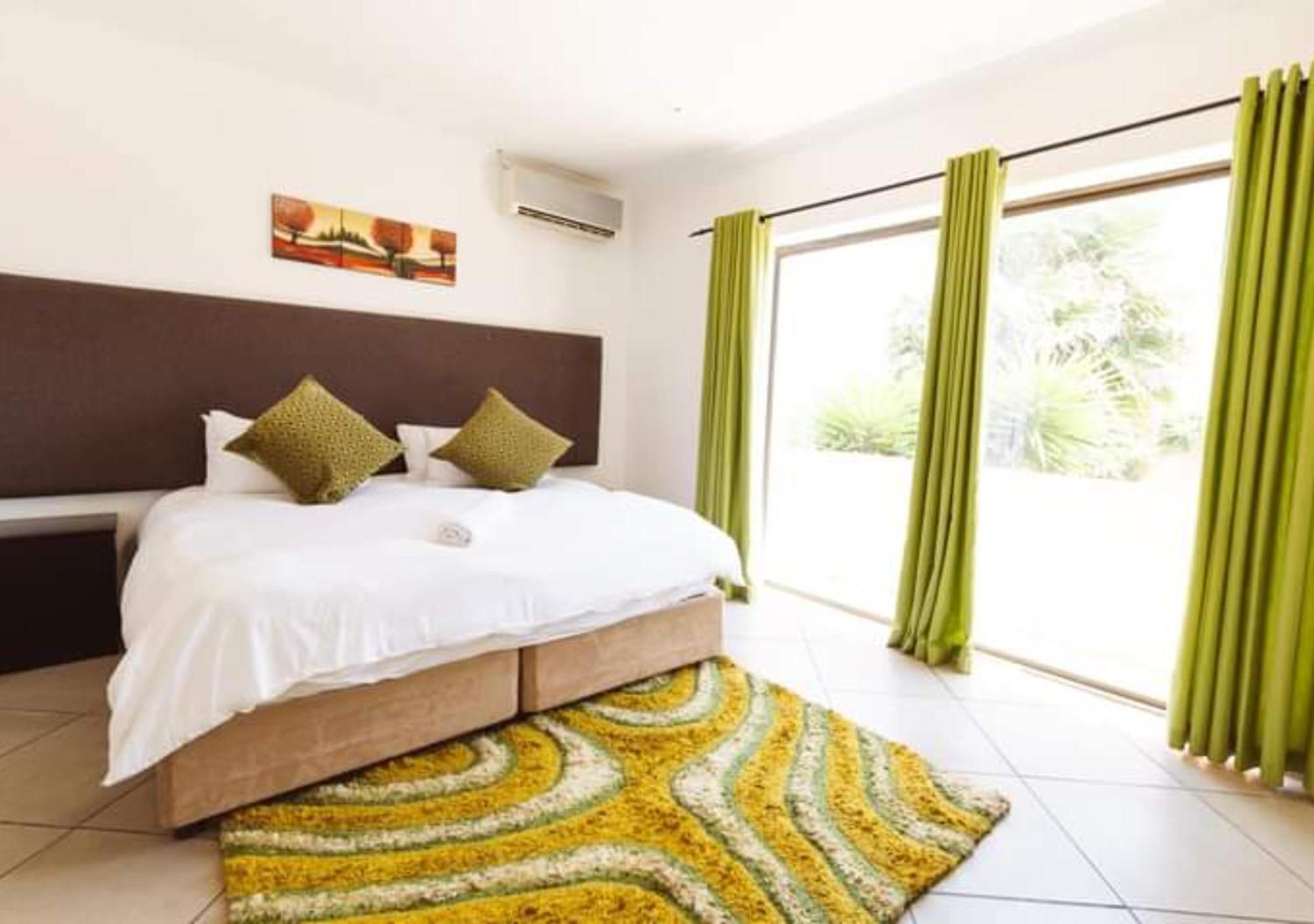 Me Casa Guest House Bluewater Bay エクステリア 写真