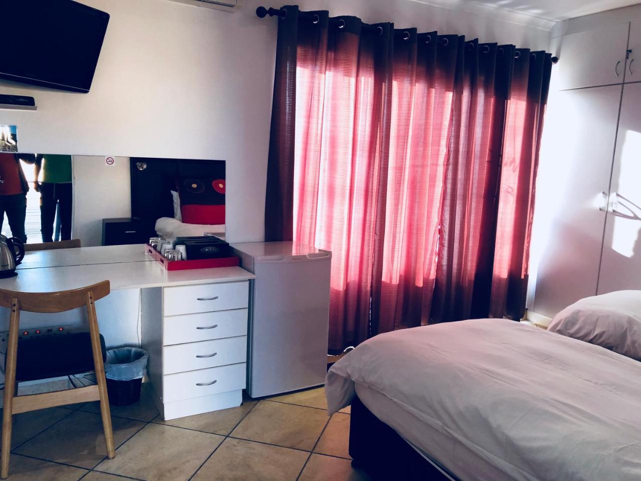 Me Casa Guest House Bluewater Bay エクステリア 写真